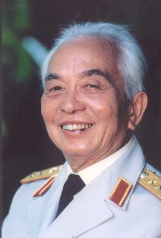 Đại tướng Võ Nguyên Giáp | Ban Chấp hành Trung ương Đảng
