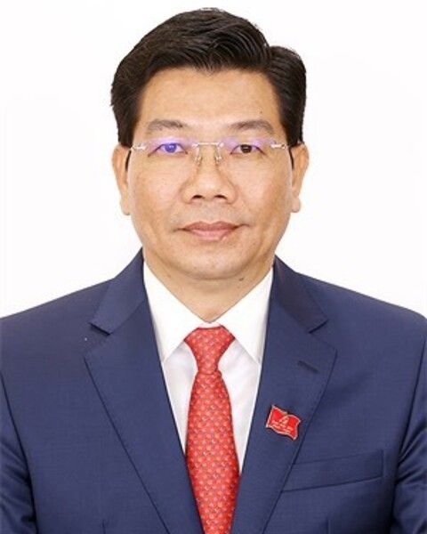 Nguyễn Mạnh Hùng