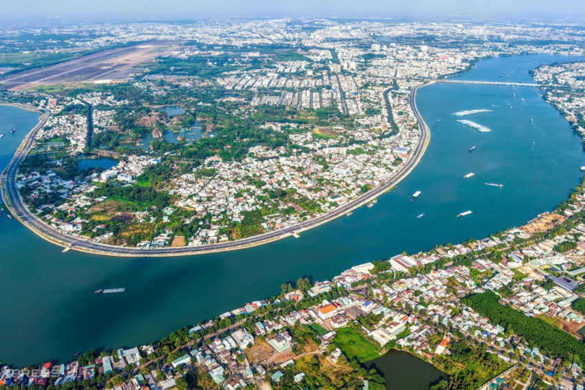 Xây dựng và phát triển Đồng Nai trở thành đô thị sân bay tầm cỡ quốc tế, cực tăng trưởng đa chức năng