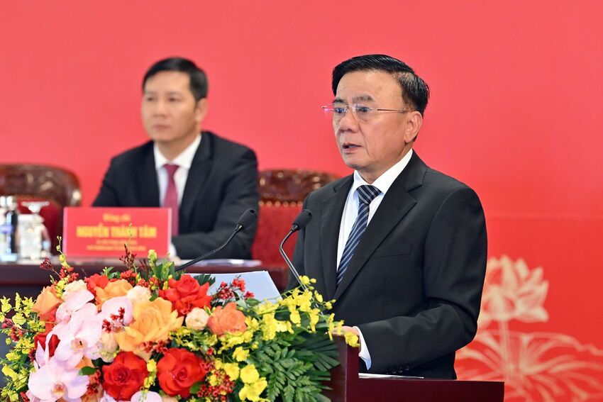 Quy định của Ban Bí thư về đặt hàng cung cấp thông tin cho cơ sở