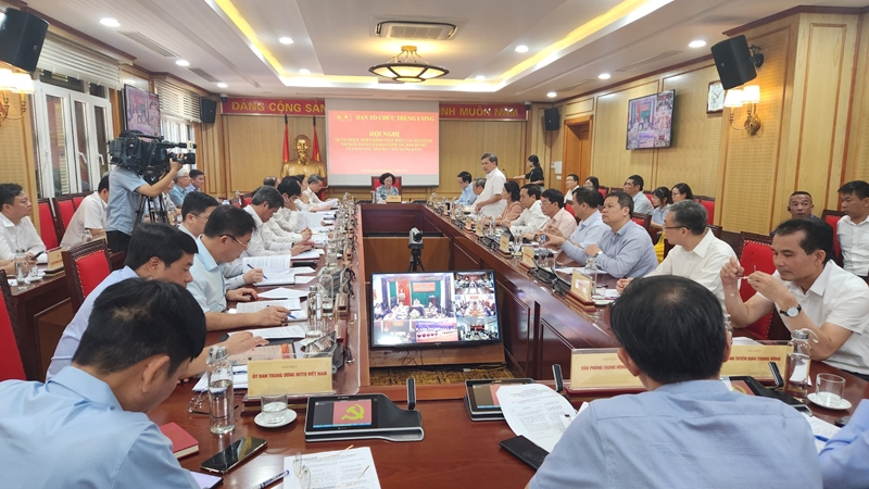 Thí điểm giao quyền cấp trên cơ sở cho đảng ủy cơ sở: Chỉ thực hiện ở đảng bộ cần thiết