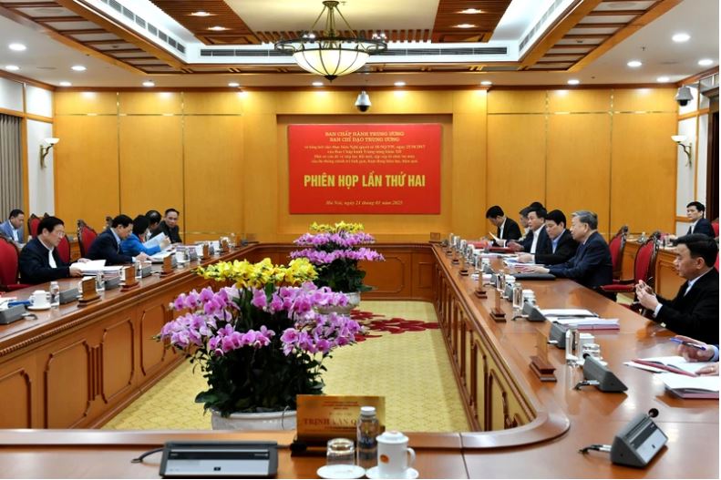 Tổng Bí thư Tô Lâm chủ trì phiên họp lần thứ hai Ban Chỉ đạo Trung ương về tổng kết việc thực hiện Nghị quyết số 18-NQ/TW, ngày 25/10/2017 của Ban Chấp hành Trung ương khóa XII, một số vấn đề về tiếp tục đổi mới, sắp xếp tổ chức bộ máy của hệ thống chính trị tinh gọn, hoạt động hiệu lực, hiệu quả. (Ảnh: Đăng Khoa).